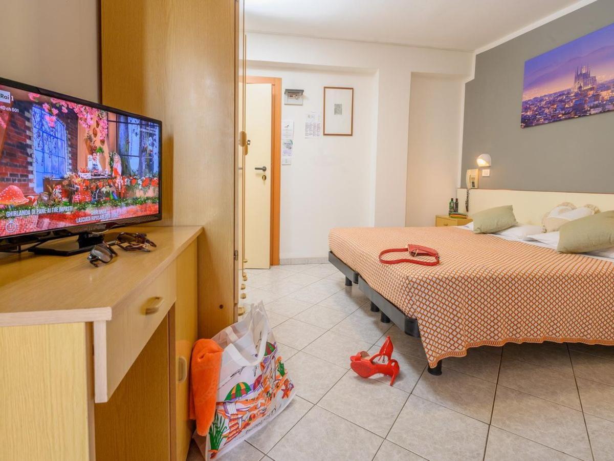 Hotel City มิซาโน อาดรีอาติโก ภายนอก รูปภาพ
