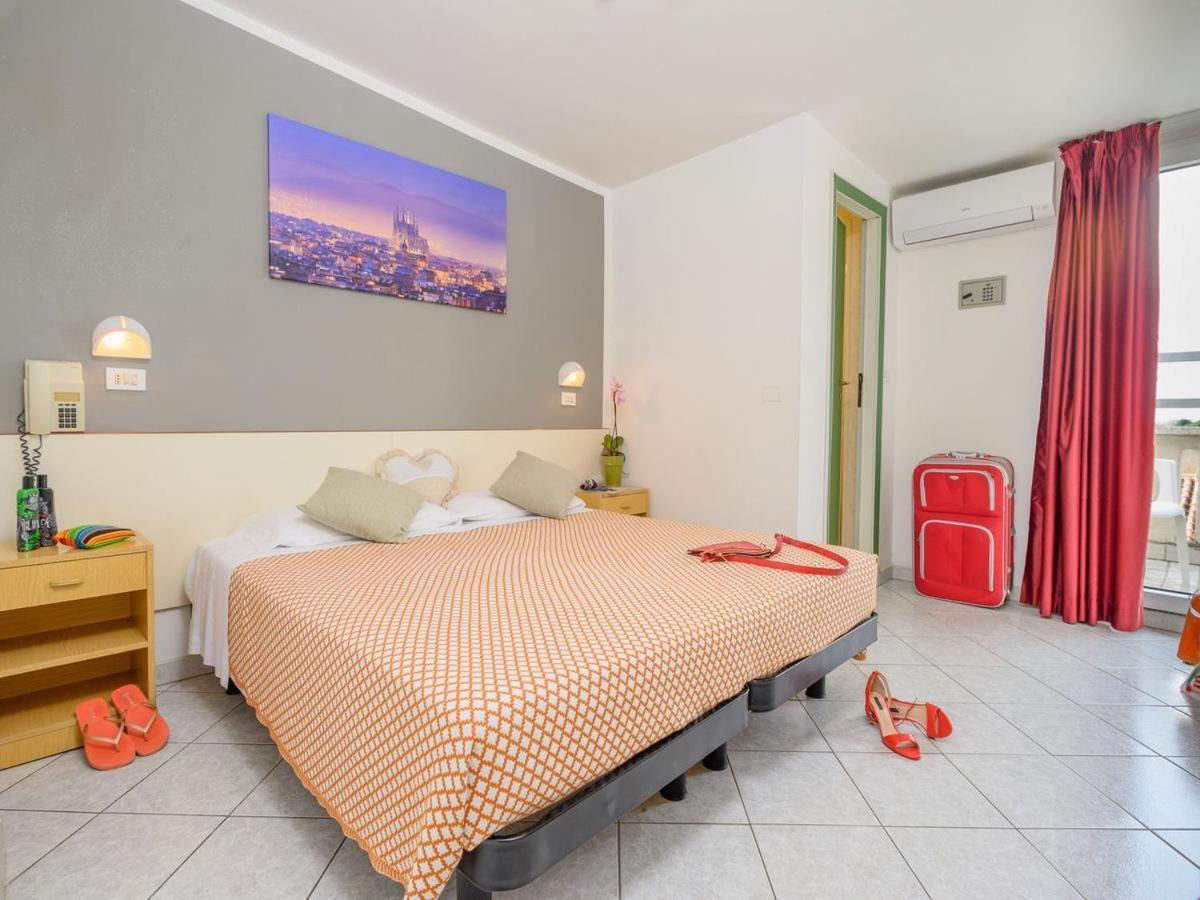 Hotel City มิซาโน อาดรีอาติโก ภายนอก รูปภาพ